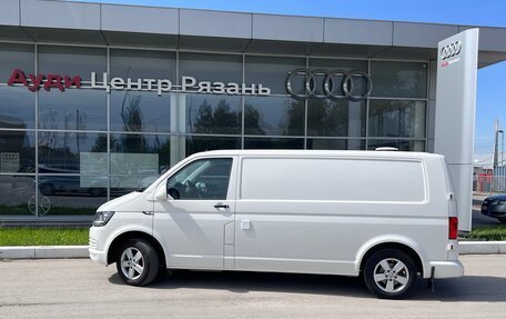 Volkswagen Transporter T6 рестайлинг, 2019 год, 2 680 000 рублей, 8 фотография
