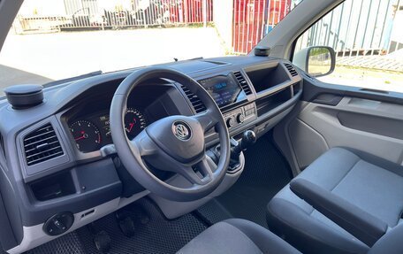Volkswagen Transporter T6 рестайлинг, 2019 год, 2 680 000 рублей, 10 фотография