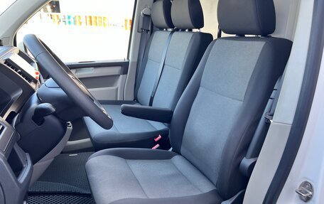 Volkswagen Transporter T6 рестайлинг, 2019 год, 2 680 000 рублей, 11 фотография