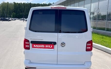 Volkswagen Transporter T6 рестайлинг, 2019 год, 2 680 000 рублей, 6 фотография