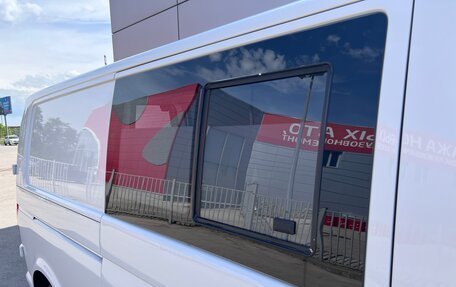 Volkswagen Transporter T6 рестайлинг, 2019 год, 2 680 000 рублей, 24 фотография