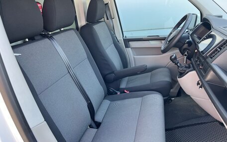 Volkswagen Transporter T6 рестайлинг, 2019 год, 2 680 000 рублей, 20 фотография