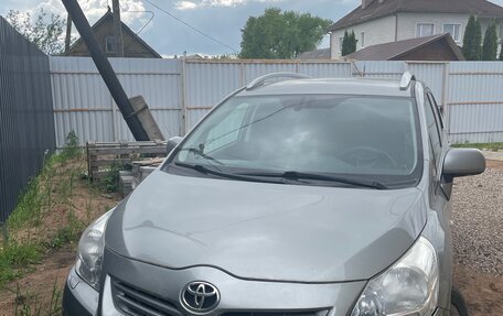 Toyota Verso I, 2010 год, 1 020 000 рублей, 3 фотография