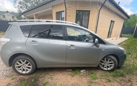 Toyota Verso I, 2010 год, 1 020 000 рублей, 4 фотография