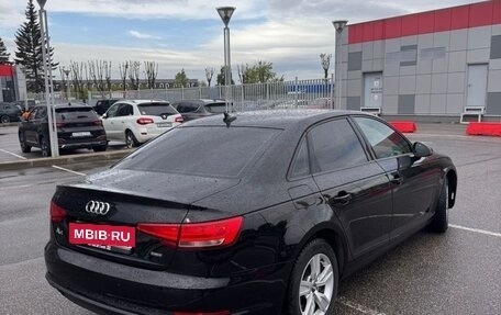 Audi A4, 2019 год, 1 950 000 рублей, 3 фотография