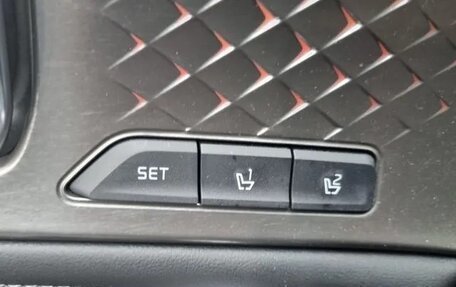 KIA Sorento IV, 2022 год, 2 500 000 рублей, 18 фотография