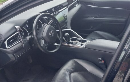 Toyota Camry, 2019 год, 2 900 000 рублей, 6 фотография