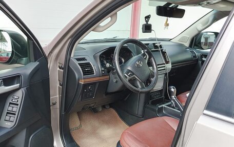 Toyota Land Cruiser Prado 150 рестайлинг 2, 2018 год, 5 500 000 рублей, 9 фотография