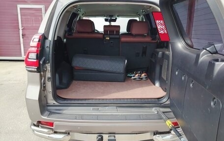 Toyota Land Cruiser Prado 150 рестайлинг 2, 2018 год, 5 500 000 рублей, 7 фотография
