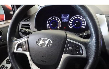 Hyundai Solaris II рестайлинг, 2011 год, 600 000 рублей, 8 фотография