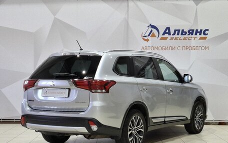Mitsubishi Outlander III рестайлинг 3, 2015 год, 2 070 000 рублей, 3 фотография
