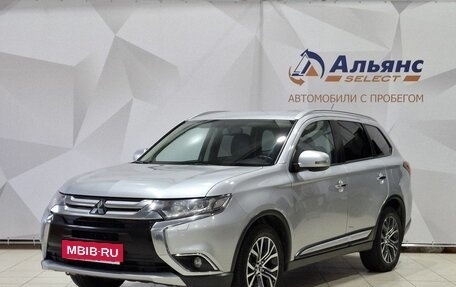 Mitsubishi Outlander III рестайлинг 3, 2015 год, 2 070 000 рублей, 7 фотография