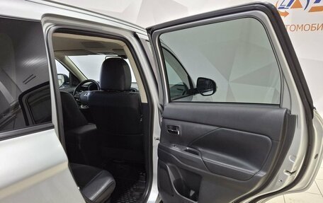 Mitsubishi Outlander III рестайлинг 3, 2015 год, 2 070 000 рублей, 27 фотография