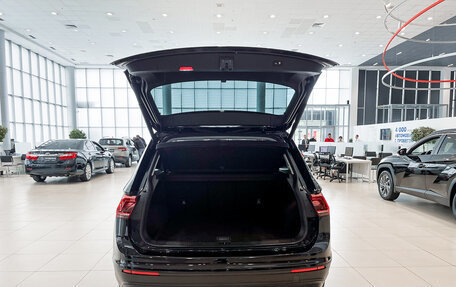 Volkswagen Tiguan II, 2018 год, 2 450 000 рублей, 12 фотография