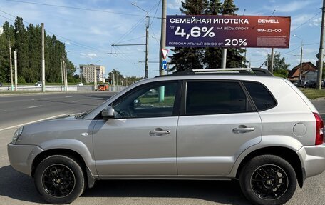 Hyundai Tucson III, 2005 год, 560 000 рублей, 1 фотография