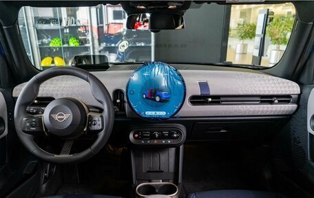 MINI Hatch, 2024 год, 6 790 000 рублей, 11 фотография