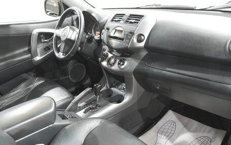 Toyota RAV4, 2006 год, 1 369 000 рублей, 9 фотография