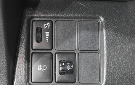 Toyota RAV4, 2006 год, 1 369 000 рублей, 17 фотография