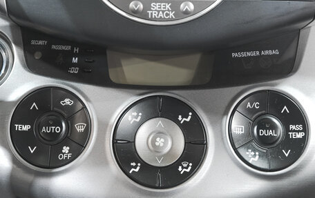 Toyota RAV4, 2006 год, 1 369 000 рублей, 21 фотография
