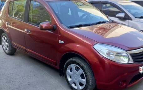 Renault Logan I, 2010 год, 650 000 рублей, 2 фотография