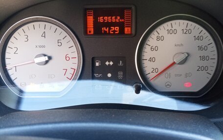 Renault Logan I, 2010 год, 650 000 рублей, 8 фотография
