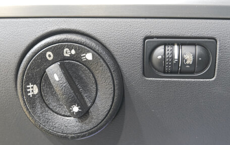 Volkswagen Touareg III, 2005 год, 699 000 рублей, 17 фотография
