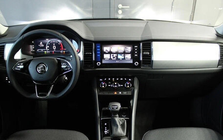 Skoda Kodiaq I, 2024 год, 4 799 000 рублей, 21 фотография