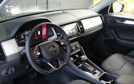 Skoda Kodiaq I, 2024 год, 4 799 000 рублей, 18 фотография