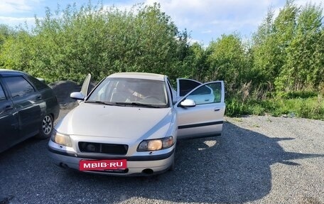 Volvo S60 III, 2001 год, 350 000 рублей, 1 фотография
