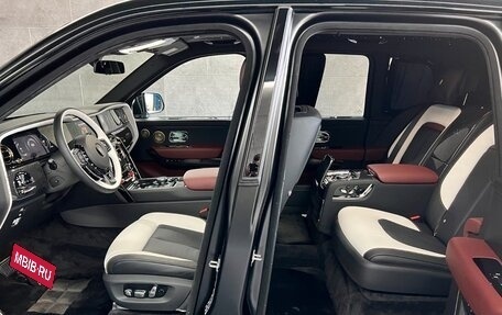Rolls-Royce Cullinan, 2025 год, 81 000 000 рублей, 9 фотография