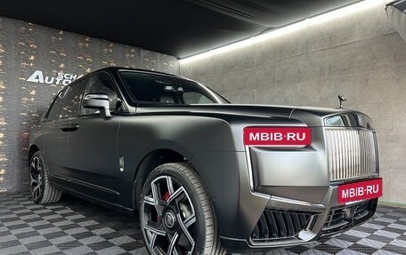 Rolls-Royce Cullinan, 2025 год, 81 000 000 рублей, 3 фотография