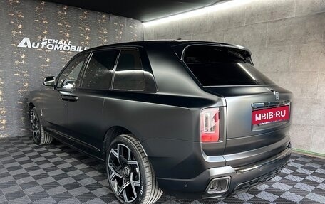 Rolls-Royce Cullinan, 2025 год, 81 000 000 рублей, 6 фотография