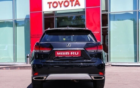 Lexus RX IV рестайлинг, 2022 год, 7 990 000 рублей, 5 фотография