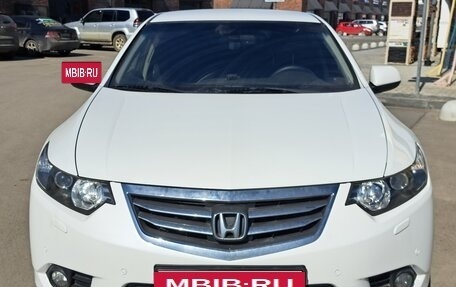 Honda Accord VIII рестайлинг, 2012 год, 1 550 000 рублей, 2 фотография