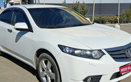 Honda Accord VIII рестайлинг, 2012 год, 1 550 000 рублей, 3 фотография