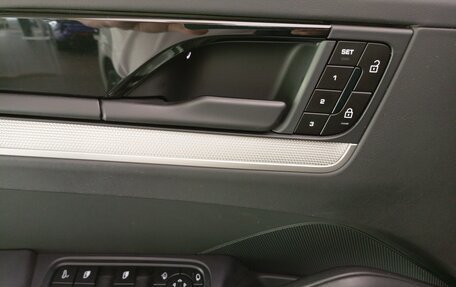 Porsche Cayenne III, 2024 год, 17 170 000 рублей, 14 фотография