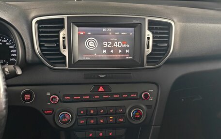 KIA Sportage IV рестайлинг, 2018 год, 1 800 000 рублей, 13 фотография