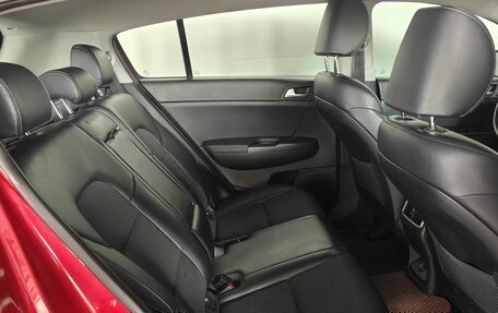 KIA Sportage IV рестайлинг, 2018 год, 1 800 000 рублей, 15 фотография