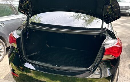 Hyundai Elantra V, 2015 год, 985 000 рублей, 20 фотография