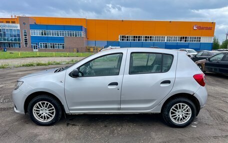 Renault Sandero II рестайлинг, 2014 год, 400 000 рублей, 3 фотография