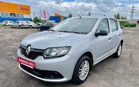 Renault Sandero II рестайлинг, 2014 год, 400 000 рублей, 2 фотография