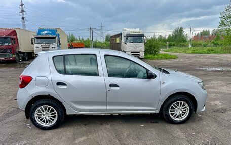 Renault Sandero II рестайлинг, 2014 год, 400 000 рублей, 8 фотография