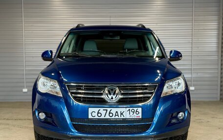 Volkswagen Tiguan I, 2010 год, 840 000 рублей, 2 фотография