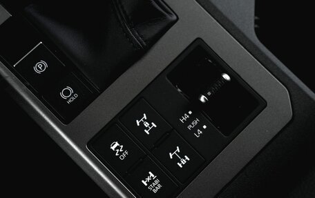 Toyota Land Cruiser Prado, 2024 год, 12 250 000 рублей, 22 фотография