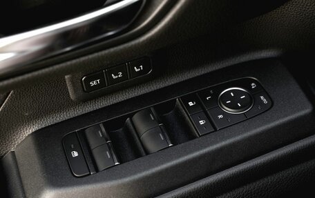 Toyota Land Cruiser Prado, 2024 год, 12 250 000 рублей, 24 фотография