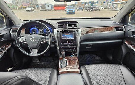 Toyota Camry, 2018 год, 1 800 000 рублей, 5 фотография