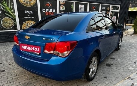 Chevrolet Cruze II, 2011 год, 500 000 рублей, 3 фотография