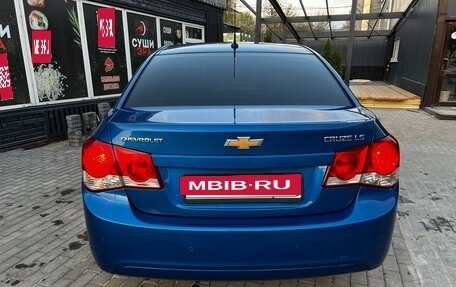 Chevrolet Cruze II, 2011 год, 500 000 рублей, 4 фотография