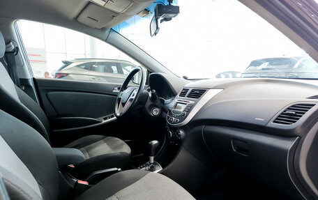 Hyundai Solaris II рестайлинг, 2012 год, 750 000 рублей, 11 фотография