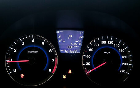 Hyundai Solaris II рестайлинг, 2012 год, 750 000 рублей, 13 фотография